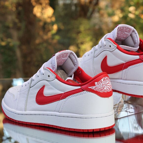 Jordan 1 Retro Low OG University Red - Picture 10 of 13